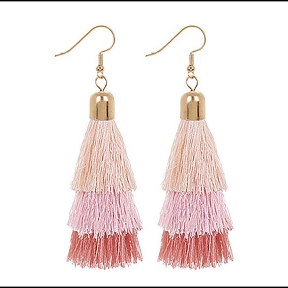 Jewelry - 🤩3-Layered Tassel Dangle Earrings🤩